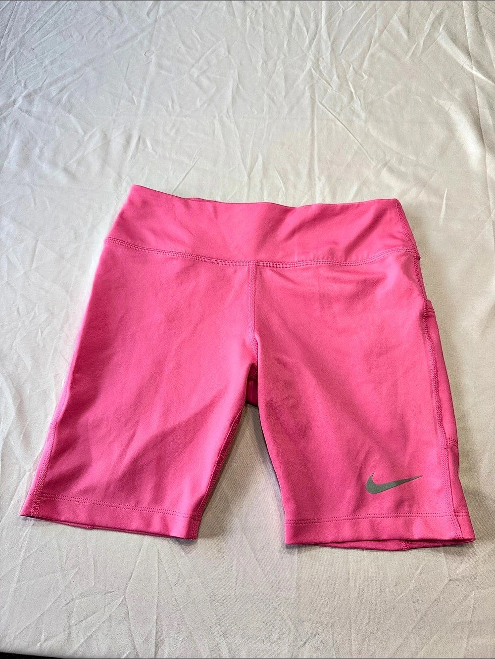 Nike Swift High-Waisted 4" Tight Running Shorts with Pockets Pink Small